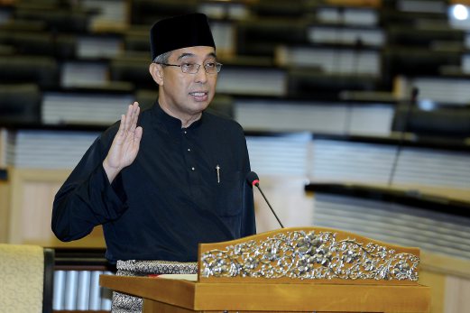 Angkat Sumpah Kabinet Baru / Istiadat angkat sumpah menteri Kabinet baharu : Ketua menteri datuk seri hajiji mohd noor.
